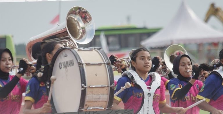 TIM Drum Band Jabar nomor Lomba Baris Jarak Pendek 600 putri PON XXI/2024. (Foto: ofisial Drum Band Jabar K/G-SPORTS.ID)