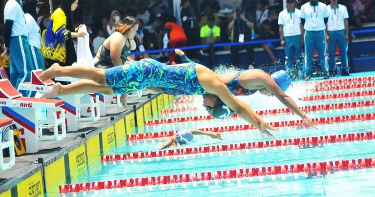 PARA Renang banyak memperebutkan medali emas, Jabar tampil sebagai juara umum. (Foto: Arief K/G-sports.id)