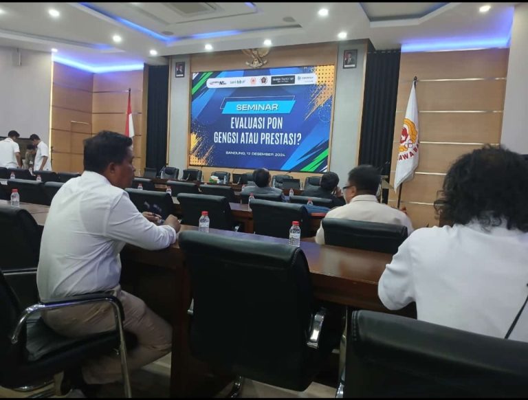 SUASANA saat berlangsungnya seminar SIWO PWO Pusat tentang pekan Olahraga Nasional "Prestasi atau Gengsi. (Foto: Humas KONI Jabar/G-SPORTS,ID)