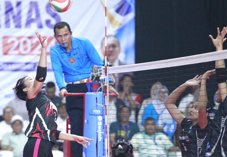 PERTARUNGAN Phinisi Lampung mlawan Jenggolo Sidoarjo berlangsung seru perebutan tiekt final Kejurnas Voli U-19, Sabtu (14/12/2024) (Foto: Humas (PBVSI/G-SPORTS.ID)