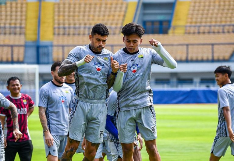 GELANDANG serang, Ciro Alves tetap menjadi andalan Bojan Hodak saat Persib jamu Bali United, Jumat (18/4/2025). (Foto: Arief K/G-SPORTS.ID)