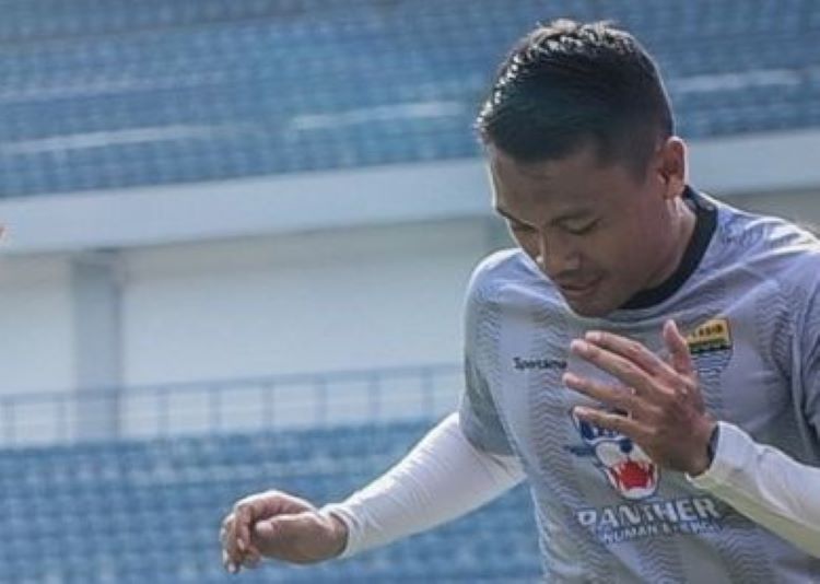 DEDI Kusnandar pulih dari cedera tapi akhirnya dipinjamkan ke Bhayangkara FC. (Foto:Arief K/G-SPORTS.ID)