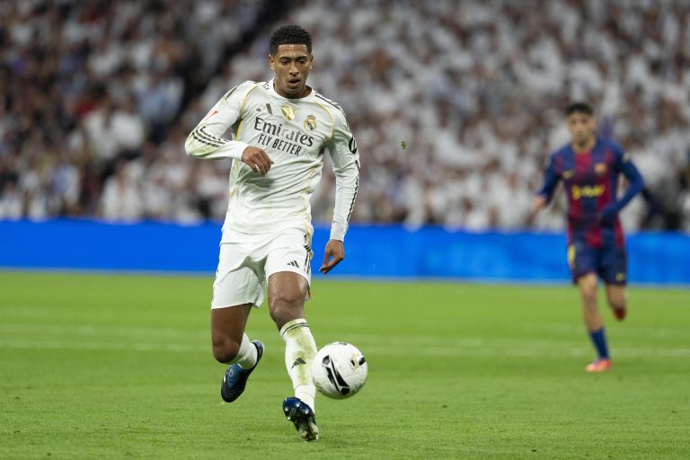 Jude Bellingham saat tampil dalam laga El Clasico di La Liga. (Foto: La Liga Contenhub)