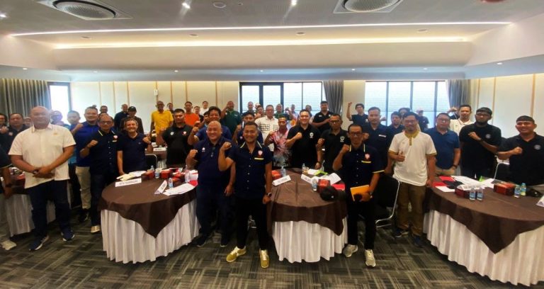 ILUSTRASI lepengurusan PERBASI Jabar dalam sebuah kegiatan. (Foto: Isitimewa)